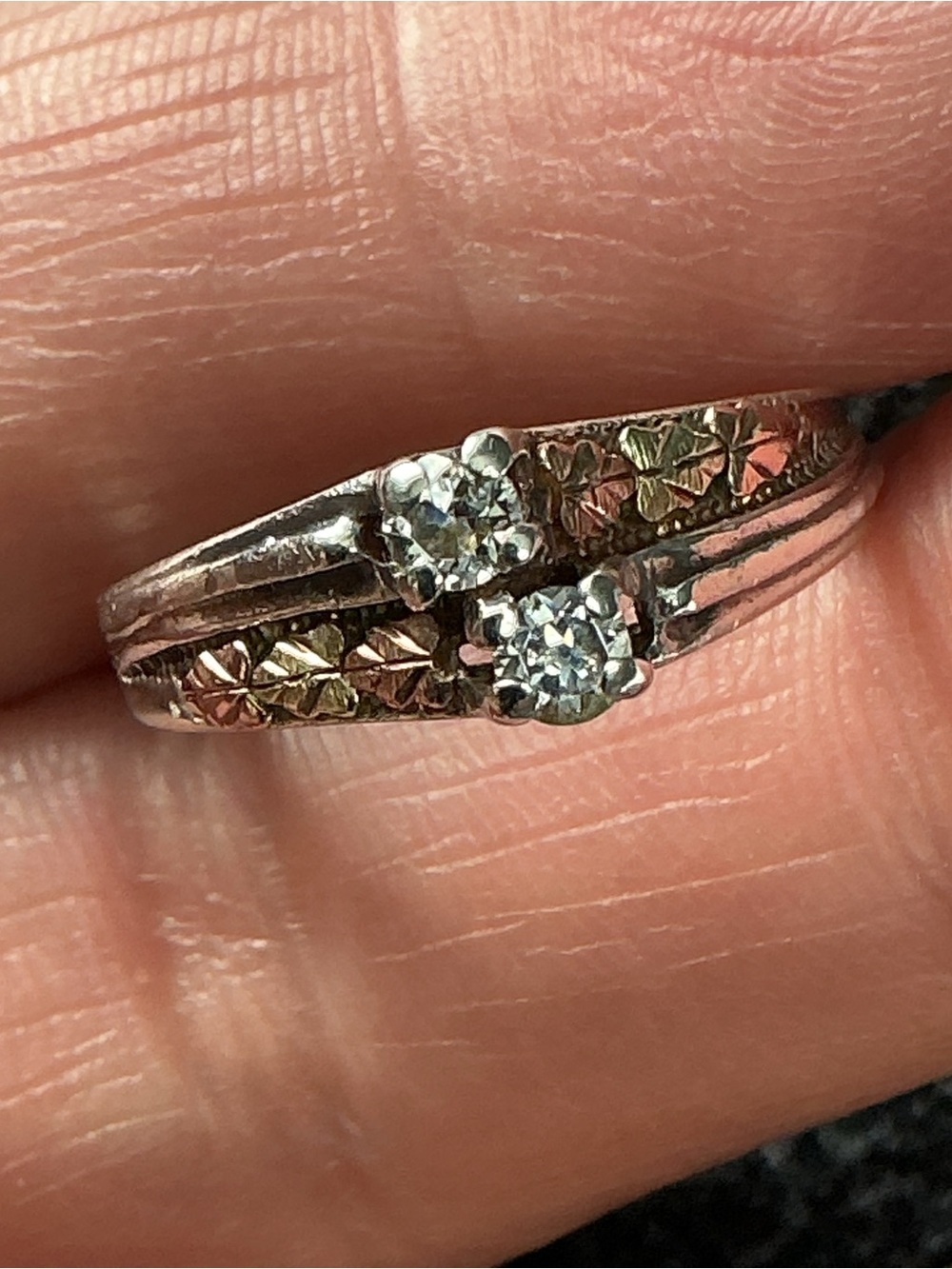 BLACK HILLS GOLD 925 12K Double Solitaire CZ Ring 7